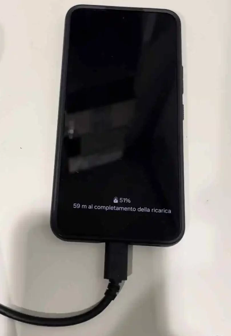 recuperare i dati da un telefono rotto